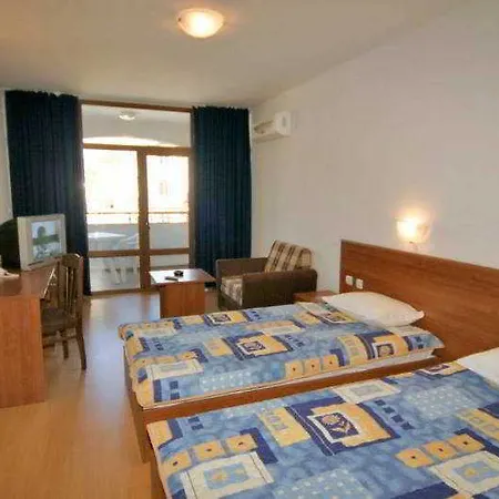 Hotel Selena Complex 3*