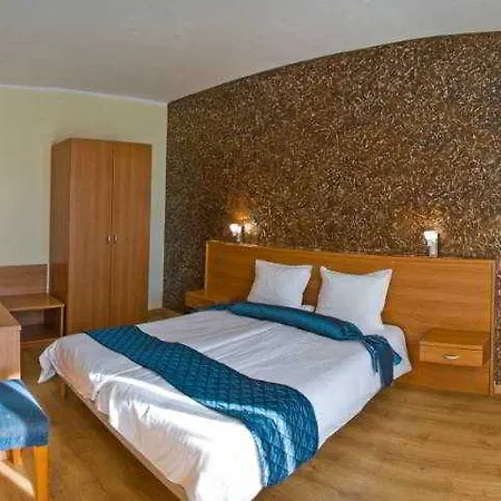 Selena Complex Hotel 3*